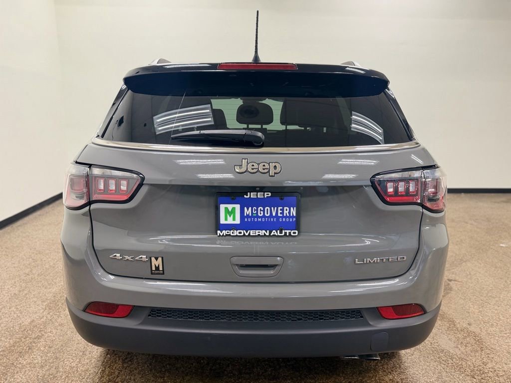 Used 2022 Jeep Compass Limited image 3