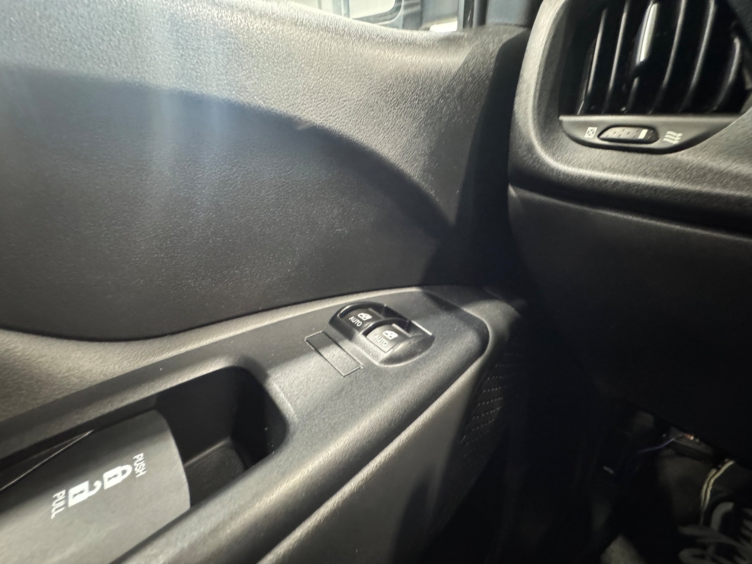 Used 2020 Nissan NV200 SV w/ Back Door Glass Package FWD image 14