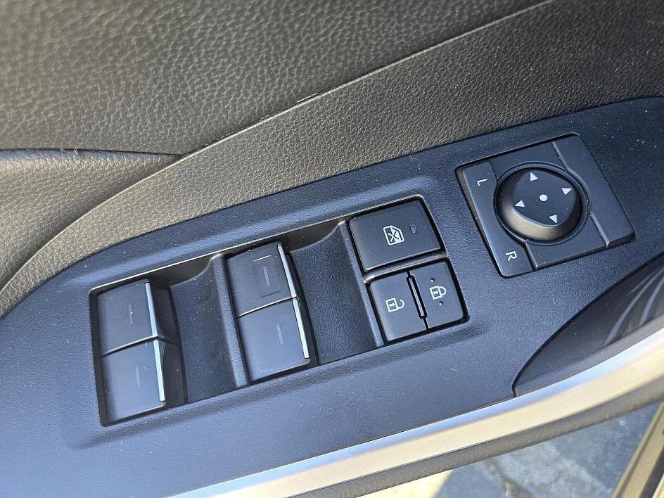 Used 2024 Toyota RAV4 XLE image 29