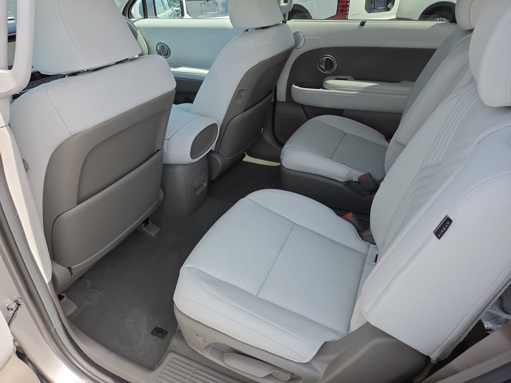 New 2027 Hyundai Palisade SEL Premium FWD image 30