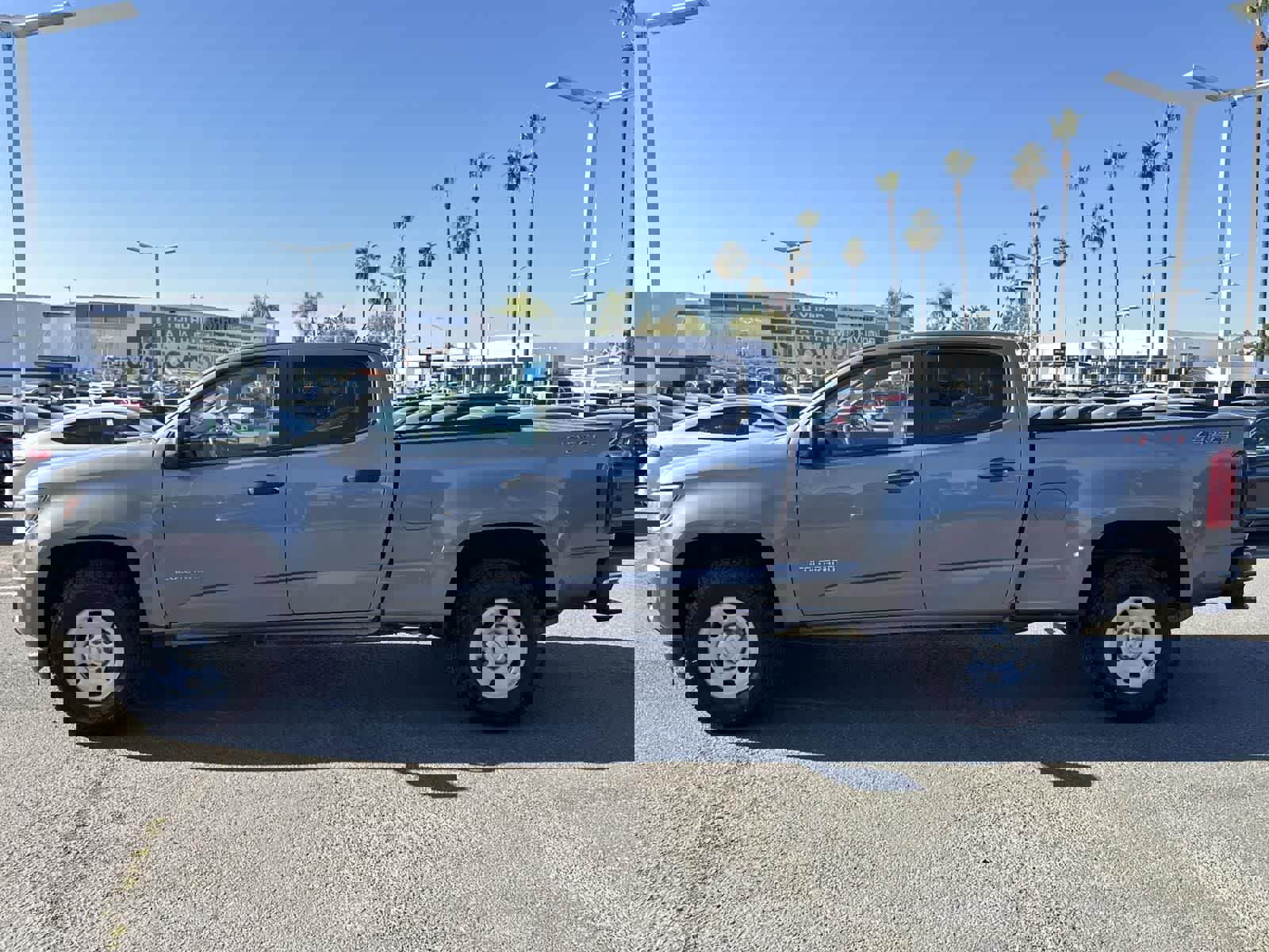 Used 2018 Chevrolet Colorado W/T w/ WT Convenience Package image 3