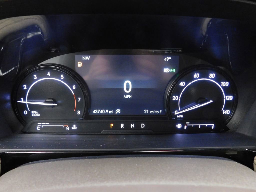 Used 2021 Lincoln Corsair Standard w/ Equipment Group 101A image 34