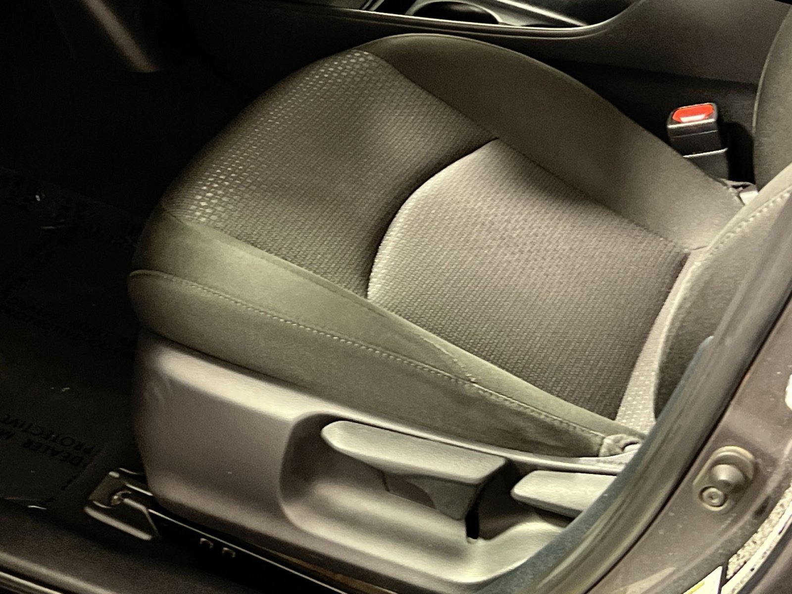 Used 2021 Toyota Prius LE w/ Carpet Mat Package (TMS) FWD image 14