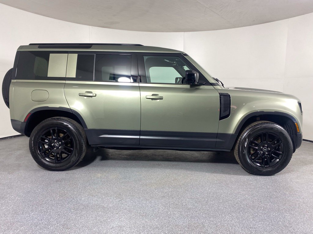 Used 2025 Land Rover Defender 110 S AWD/4WD image 6