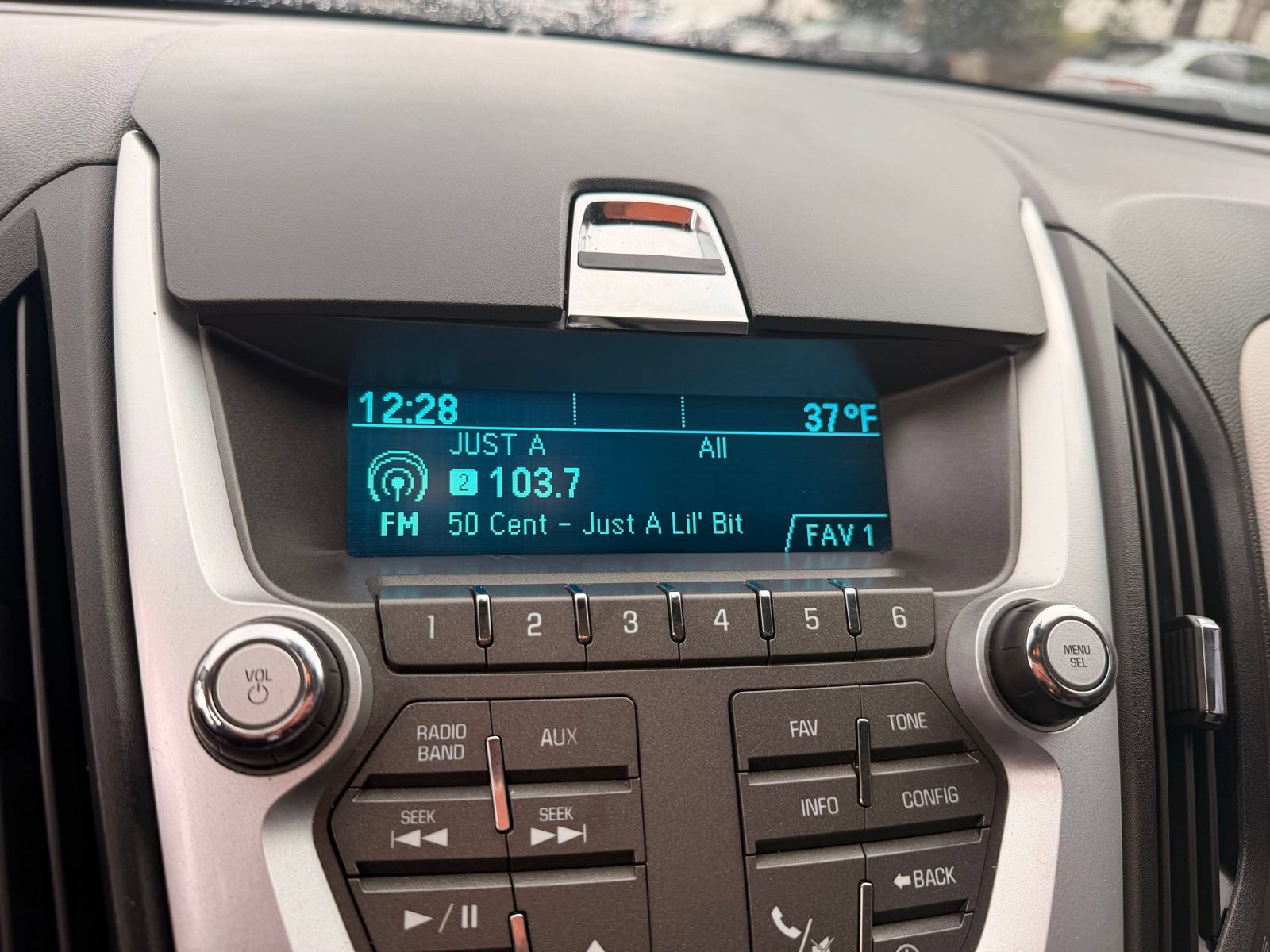 Used 2010 Chevrolet Equinox LT w/ Vehicle Interface Package FWD image 23