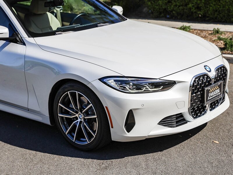 Used 2022 BMW 430i Coupe w/ Convenience Package RWD image 9