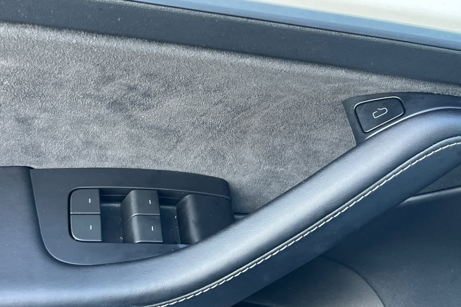 Used 2022 Tesla Model 3 image 13