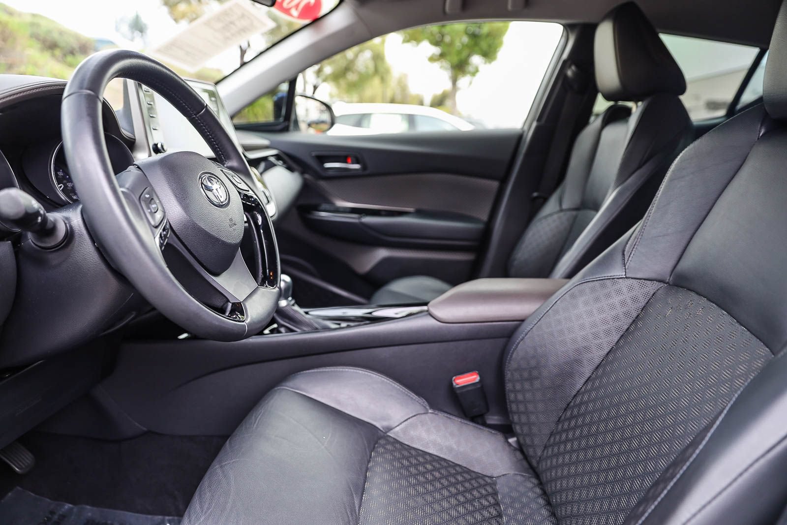 Certified 2021 Toyota C-HR Limited FWD image 18