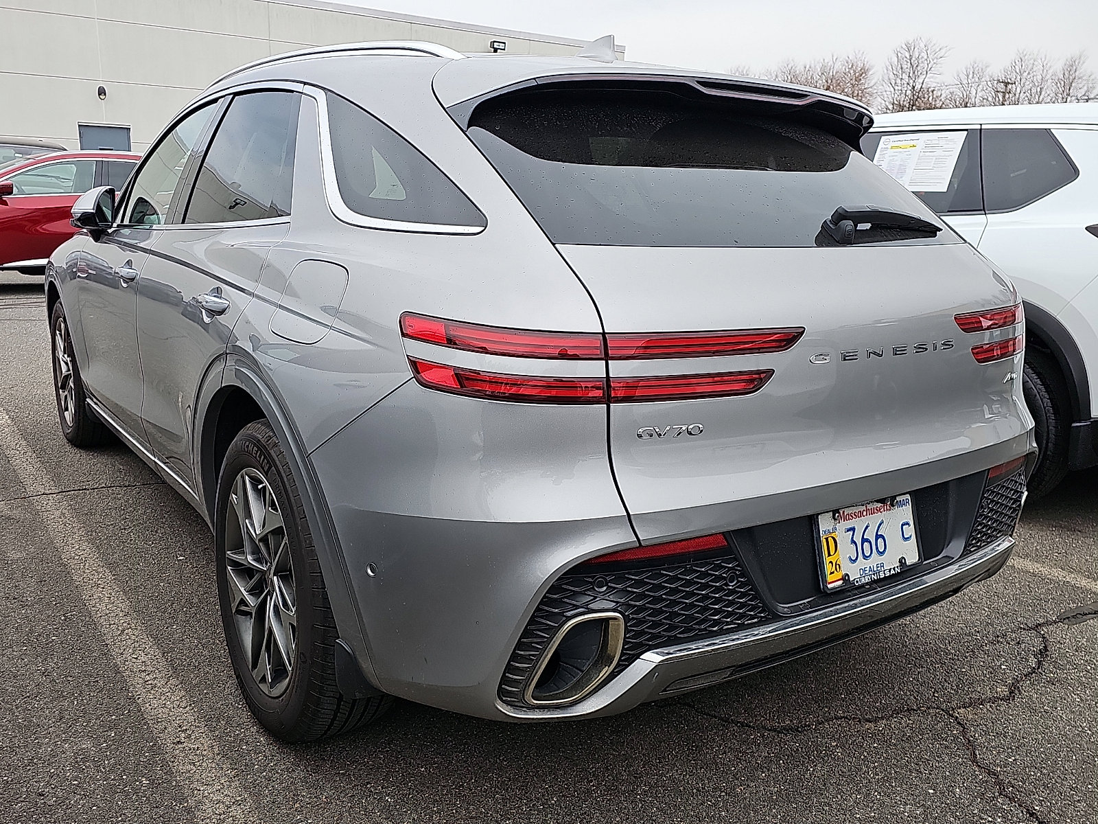 Used 2023 Genesis GV70 2.5T w/ Advanced Package image 3