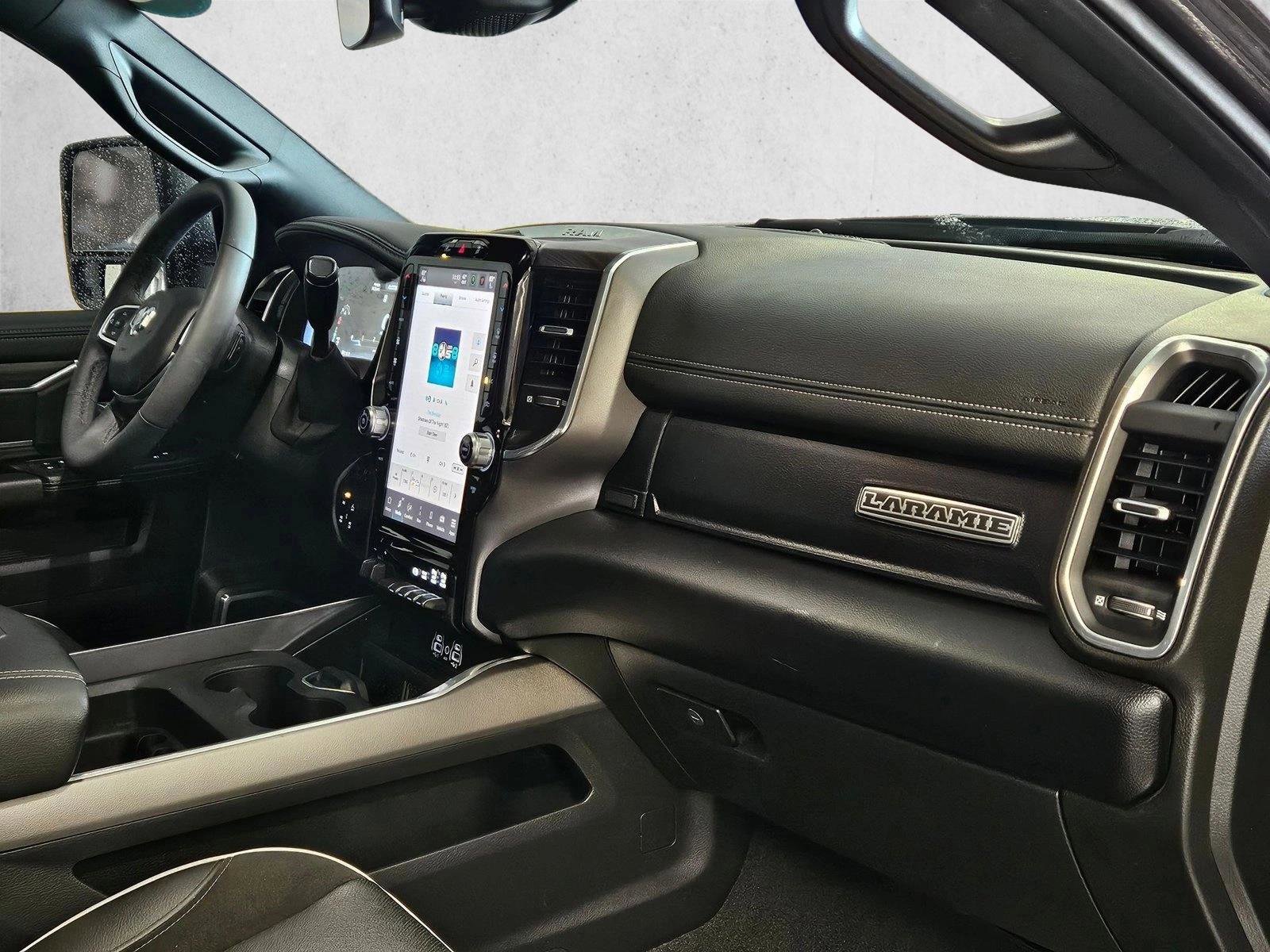 Used 2025 RAM 2500 Laramie AWD/4WD image 22