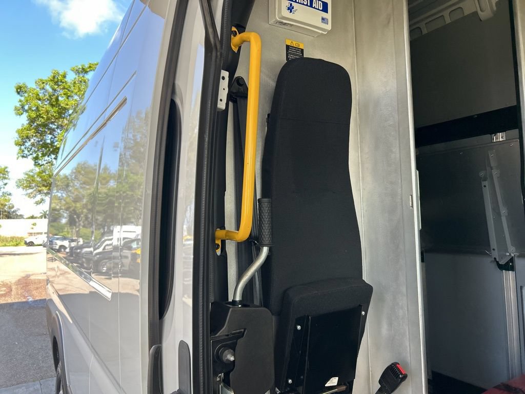 Used 2024 RAM ProMaster 3500 w/ Delivery Van Package FWD image 28