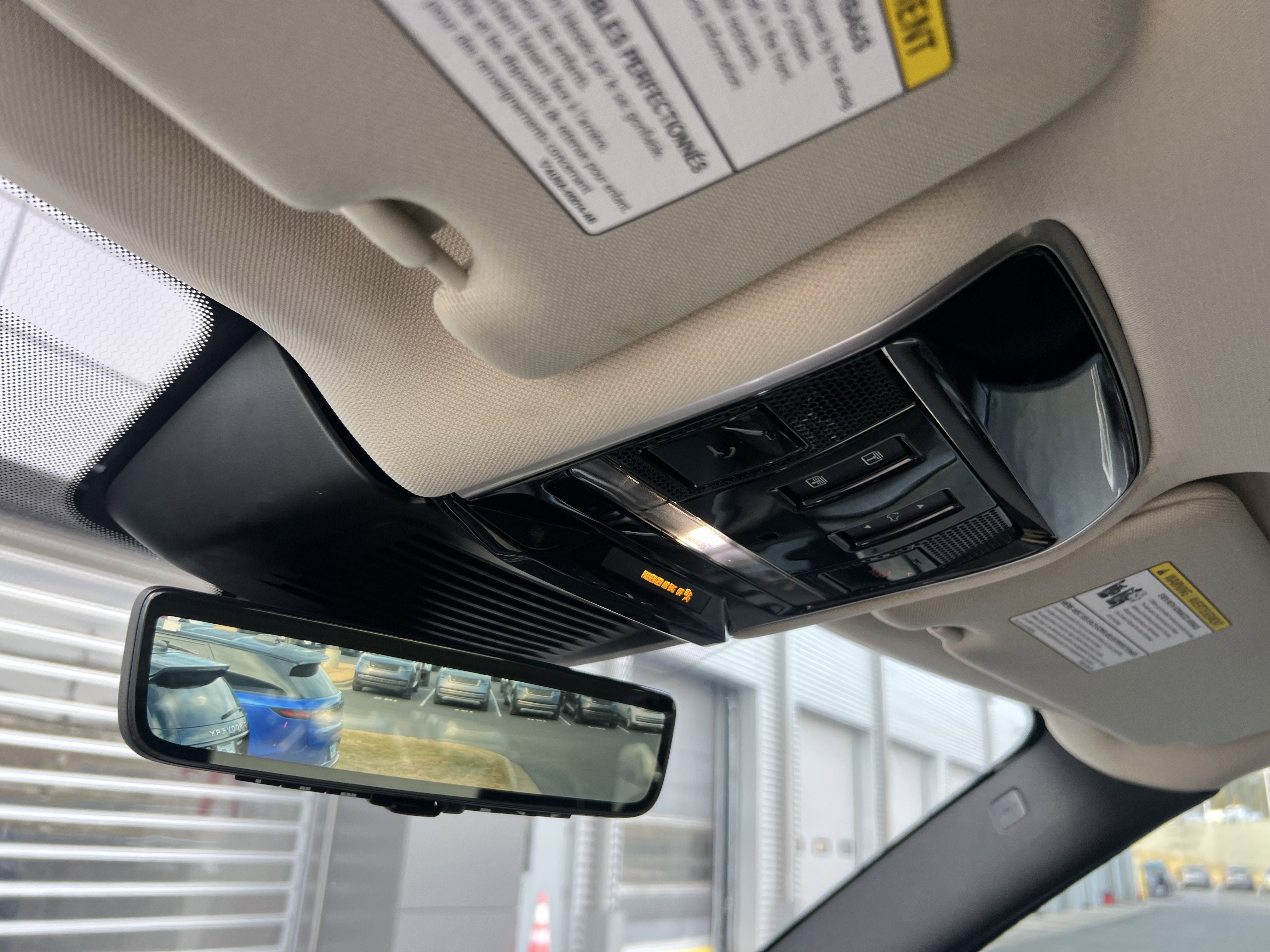 Certified 2023 Land Rover Range Rover SE image 26