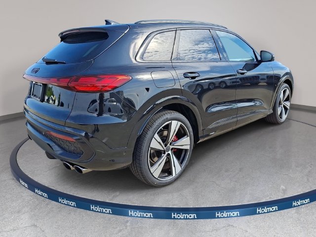New 2026 Audi SQ5 Prestige AWD/4WD image 3