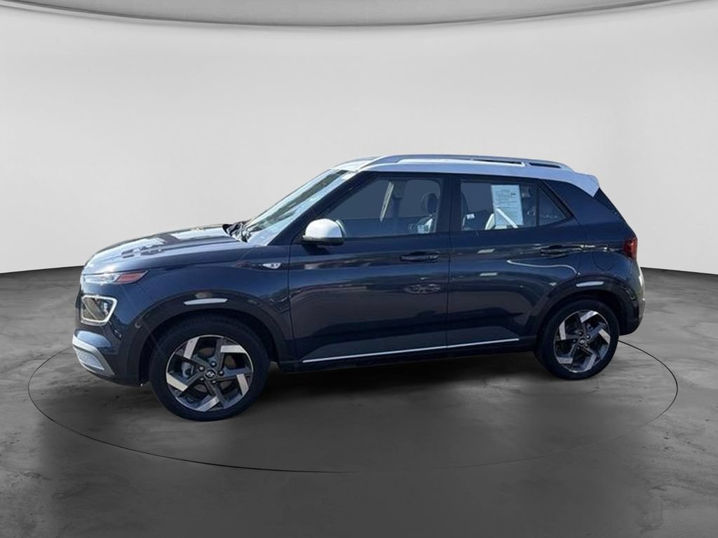 New 2025 Hyundai Venue Limited FWD image 4
