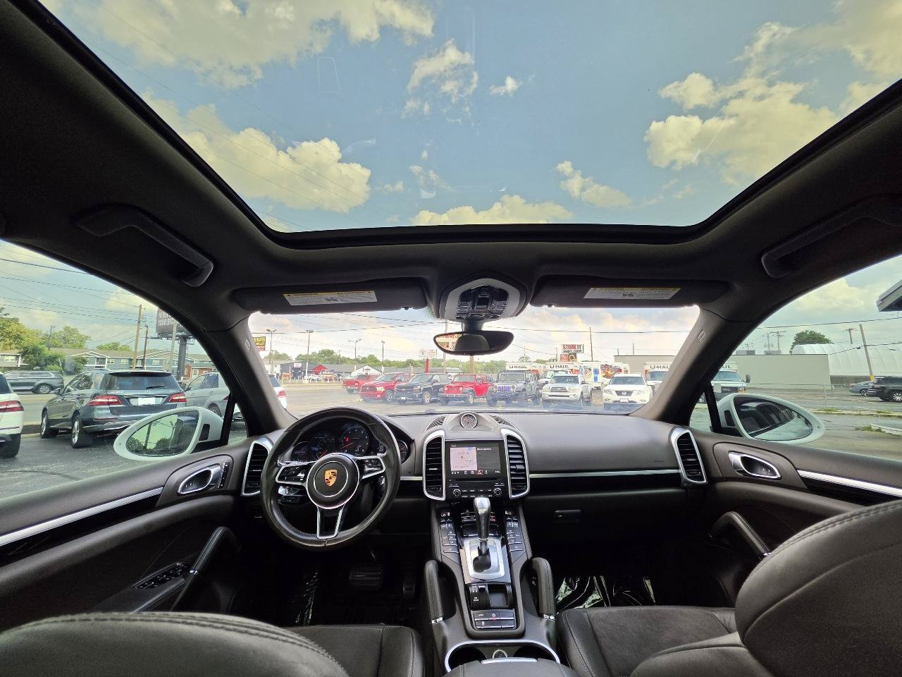 Used 2017 Porsche Cayenne Platinum Edition AWD/4WD image 48