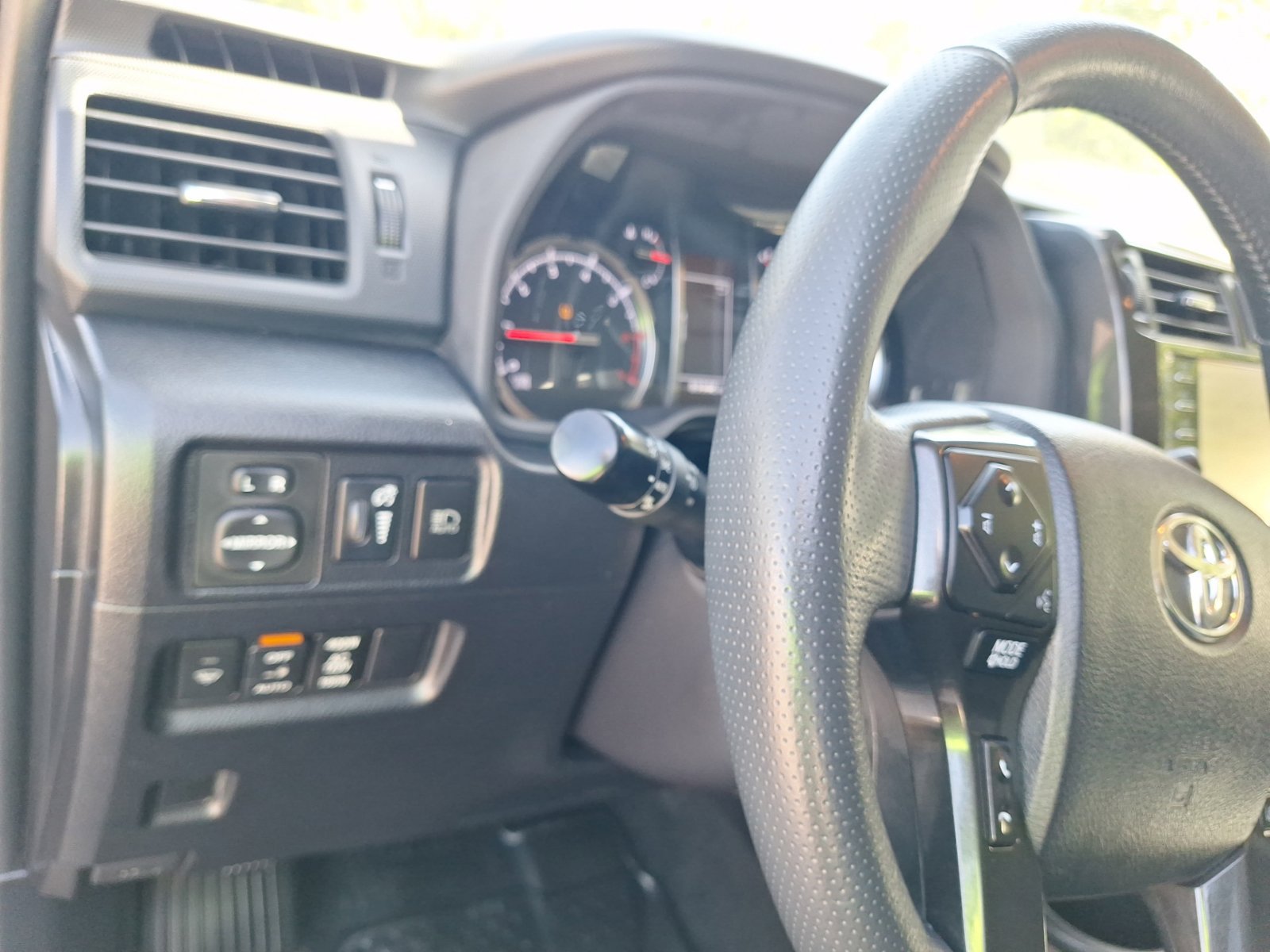 Used 2021 Toyota 4Runner Nightshade AWD/4WD image 17