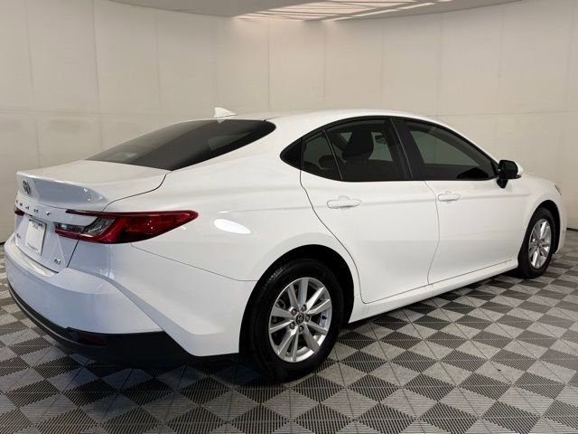 Used 2025 Toyota Camry LE FWD image 12