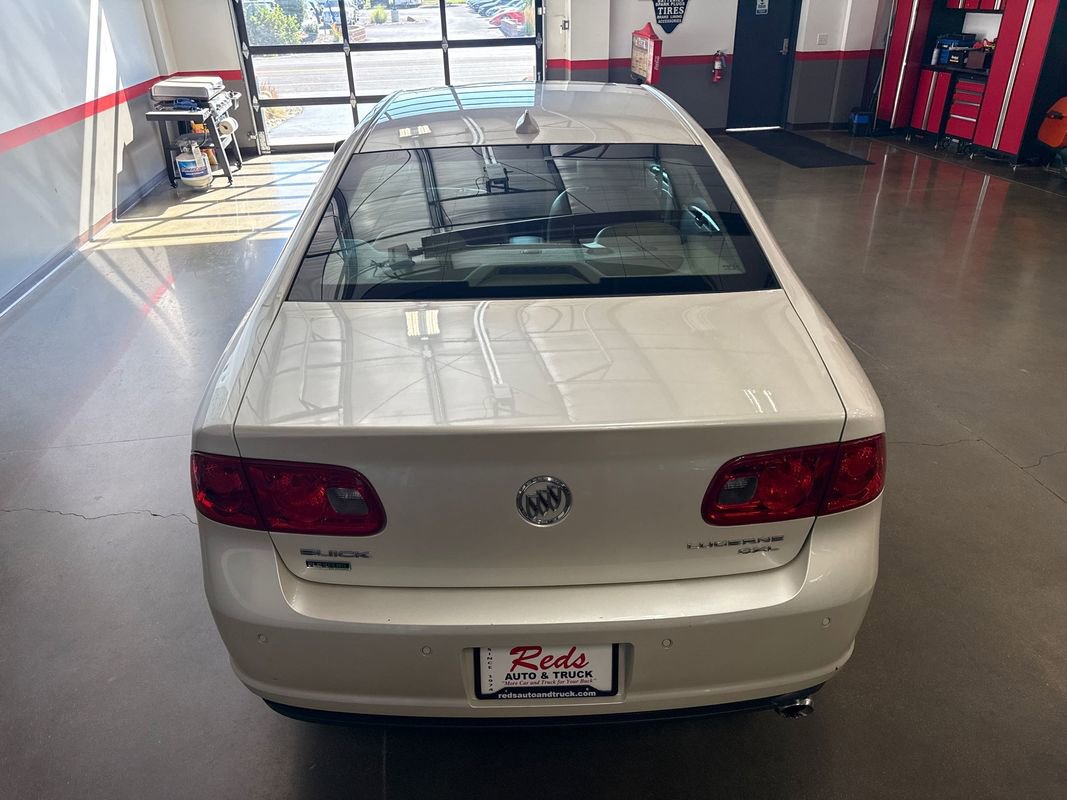 Used 2011 Buick Lucerne CXL image 17