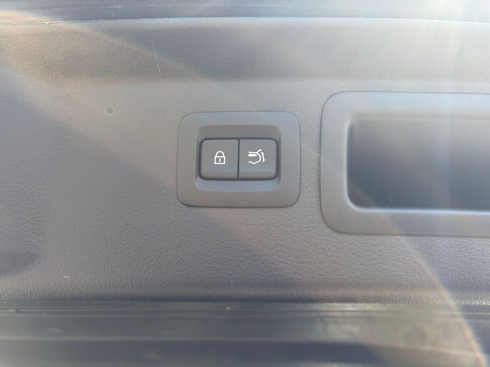 Used 2025 MAZDA CX-50 2.5 Hybrid w/ Premium Plus Pkg image 23