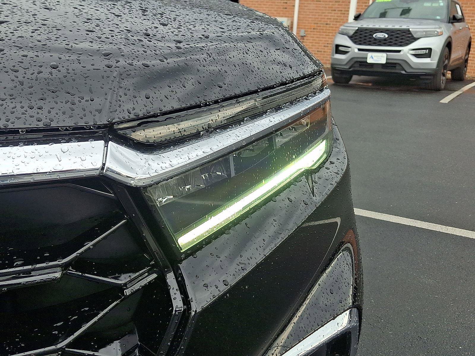 Used 2024 Honda Pilot Touring image 9