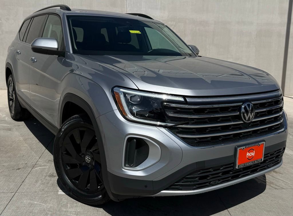 Certified 2025 Volkswagen Atlas SE