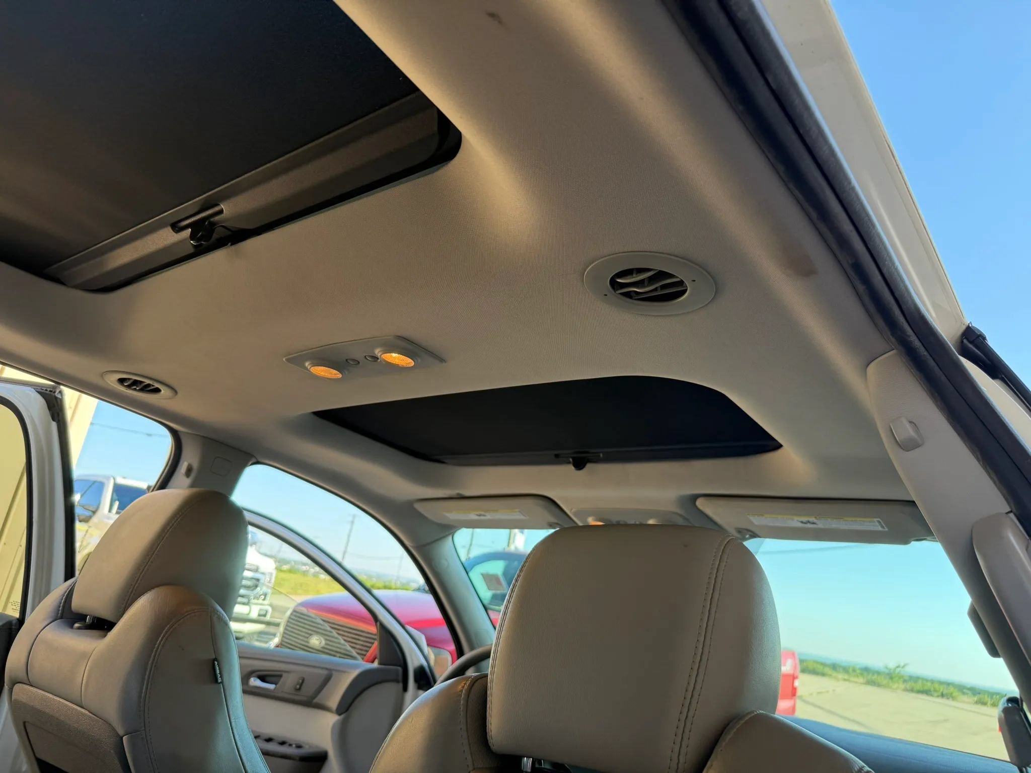Used 2015 GMC Acadia SLT w/ Open Road Package FWD image 24