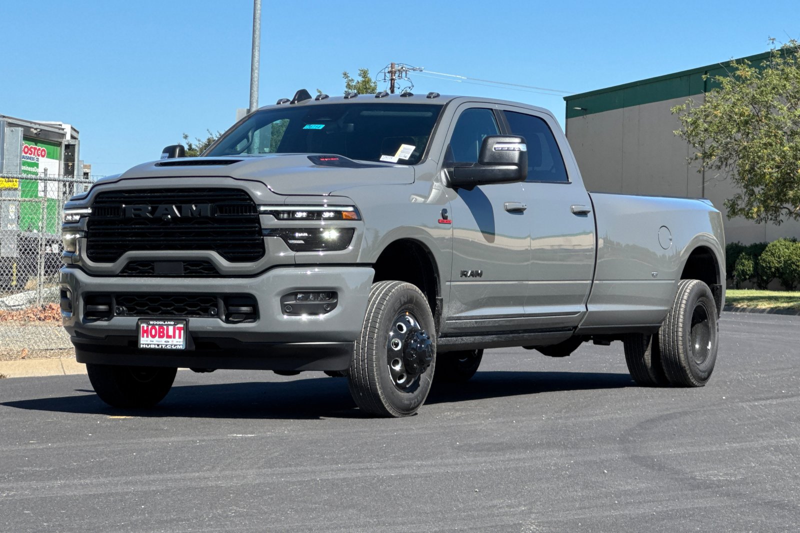 New 2026 RAM 3500 Laramie AWD/4WD image 7