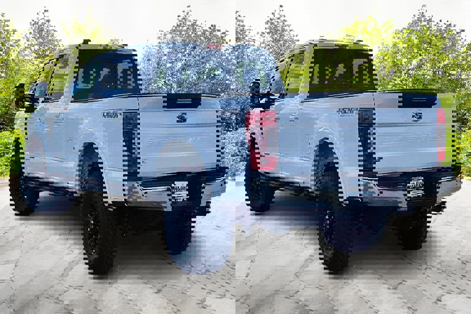 Used 2020 Ford F250 Lariat w/ Tremor Off-Road Package image 2