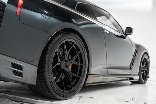 Used 2015 Nissan GT-R Premium AWD/4WD image 14