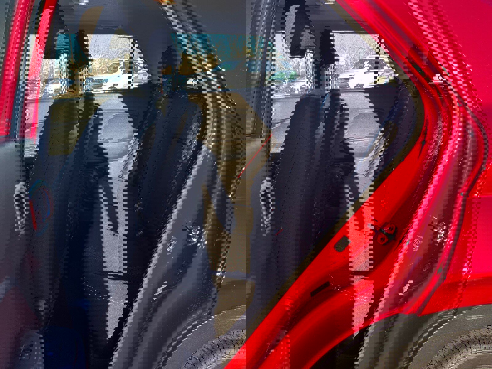 Certified 2025 Hyundai Venue SEL image 17