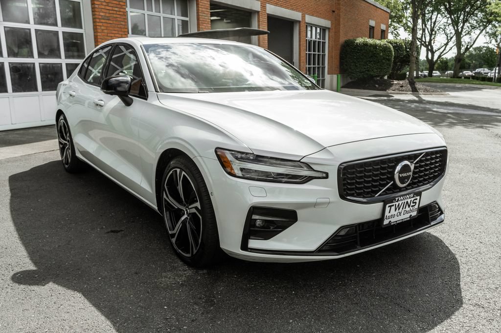 Used 2023 Volvo S60 B5 Plus w/ Climate Package AWD/4WD image 5