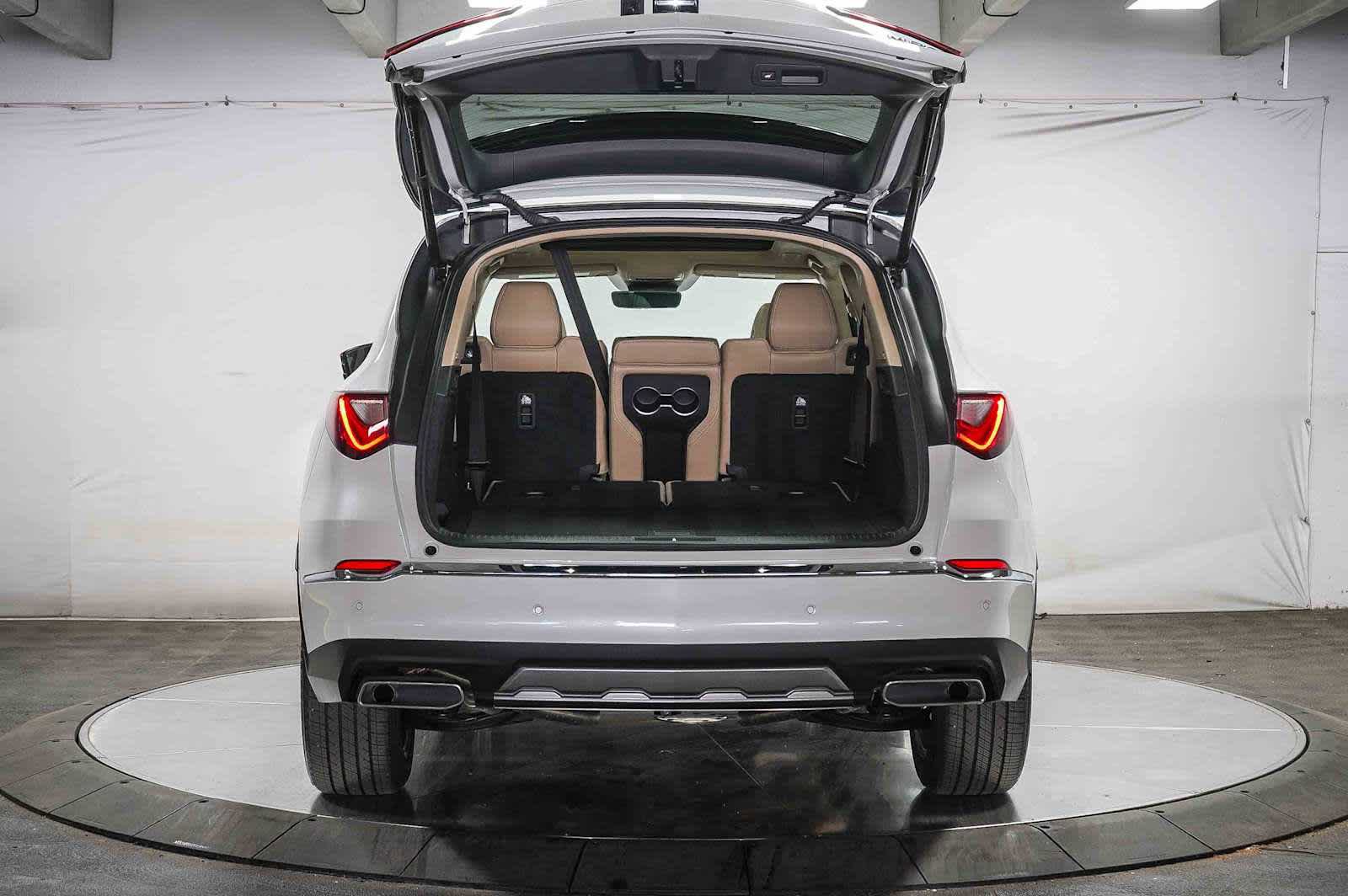 Used 2025 Acura MDX FWD w/ Technology Package image 28