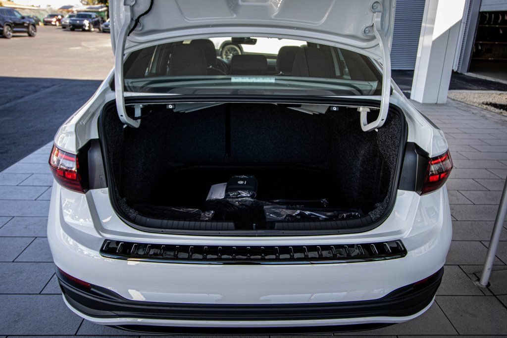 New 2026 Volkswagen Jetta Sport FWD image 16