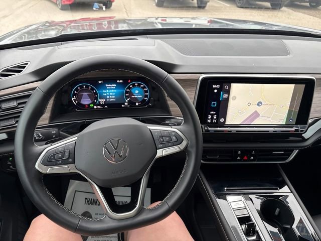 Used 2025 Volkswagen Atlas SEL image 10