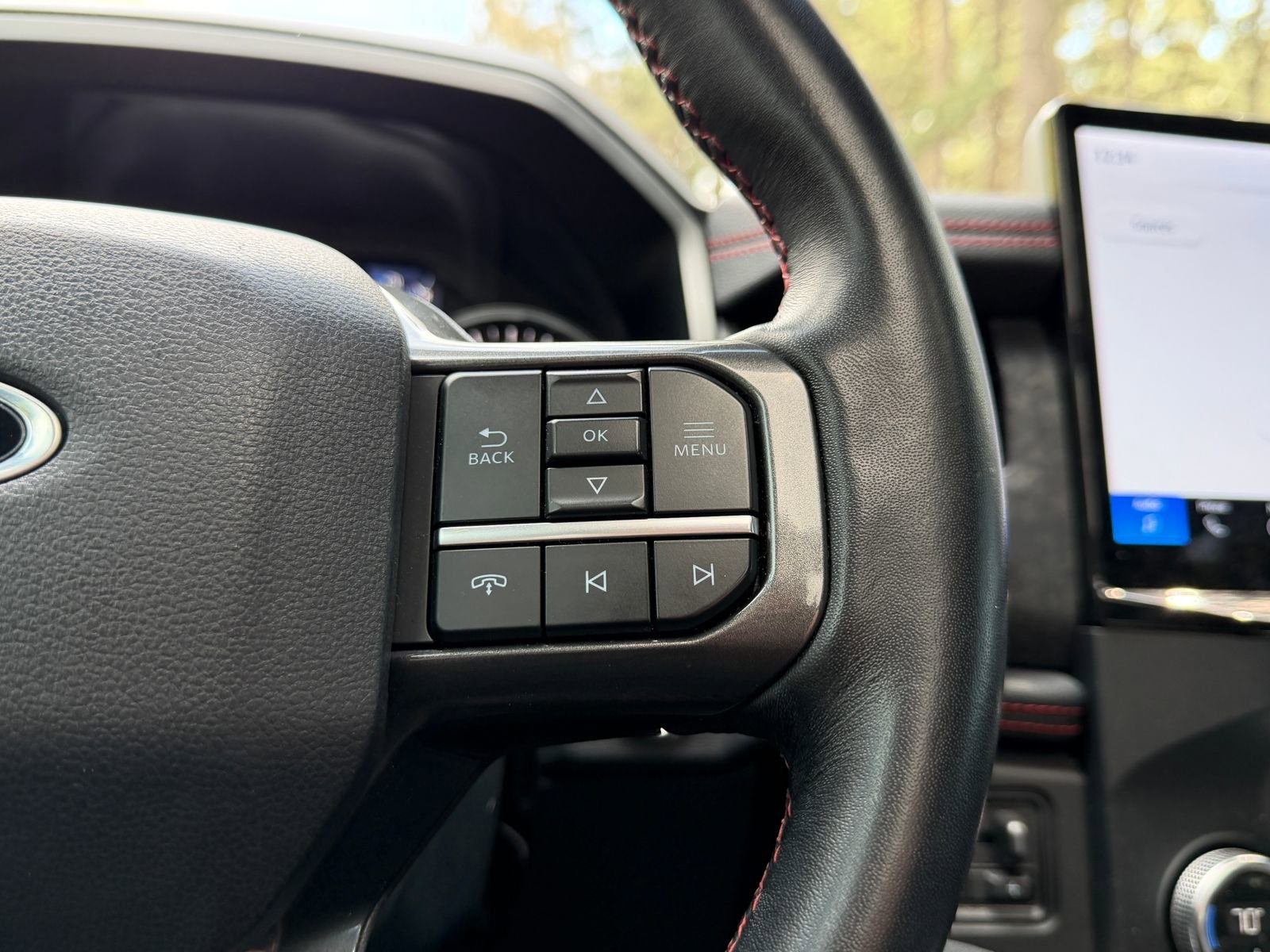 Used 2023 Ford Expedition Limited image 25