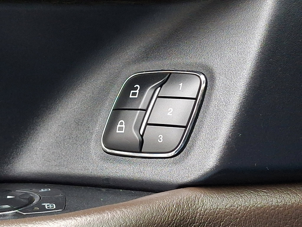 Used 2020 Ford Expedition King Ranch AWD/4WD image 29