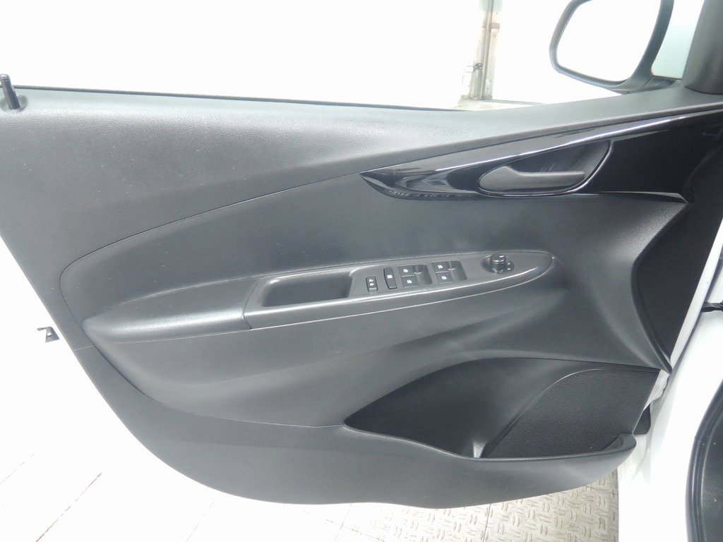 Used 2022 Chevrolet Spark LT image 22