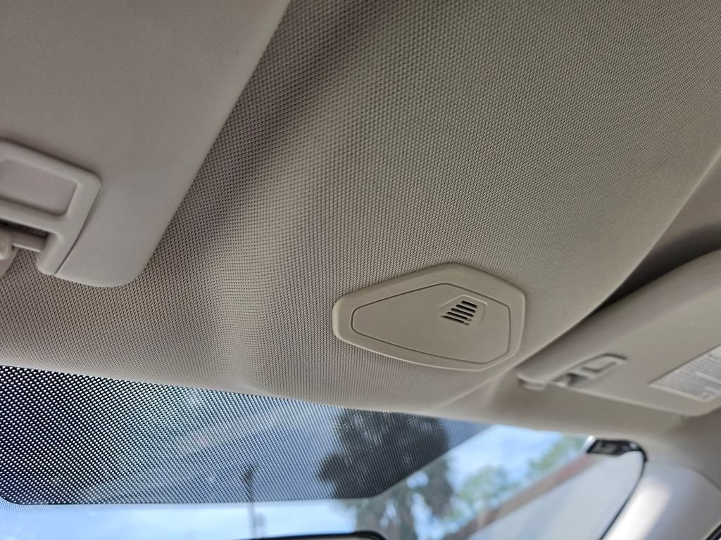 Used 2017 Ford Focus SE FWD image 7