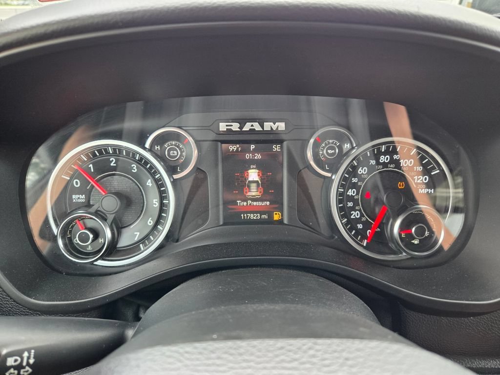 Used 2019 RAM 1500 Big Horn RWD image 32