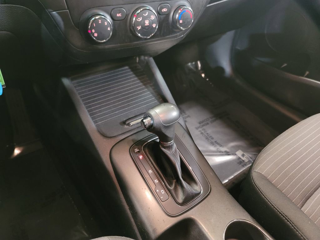 Used 2016 Kia Forte LX w/ LX Popular Plus Package image 17