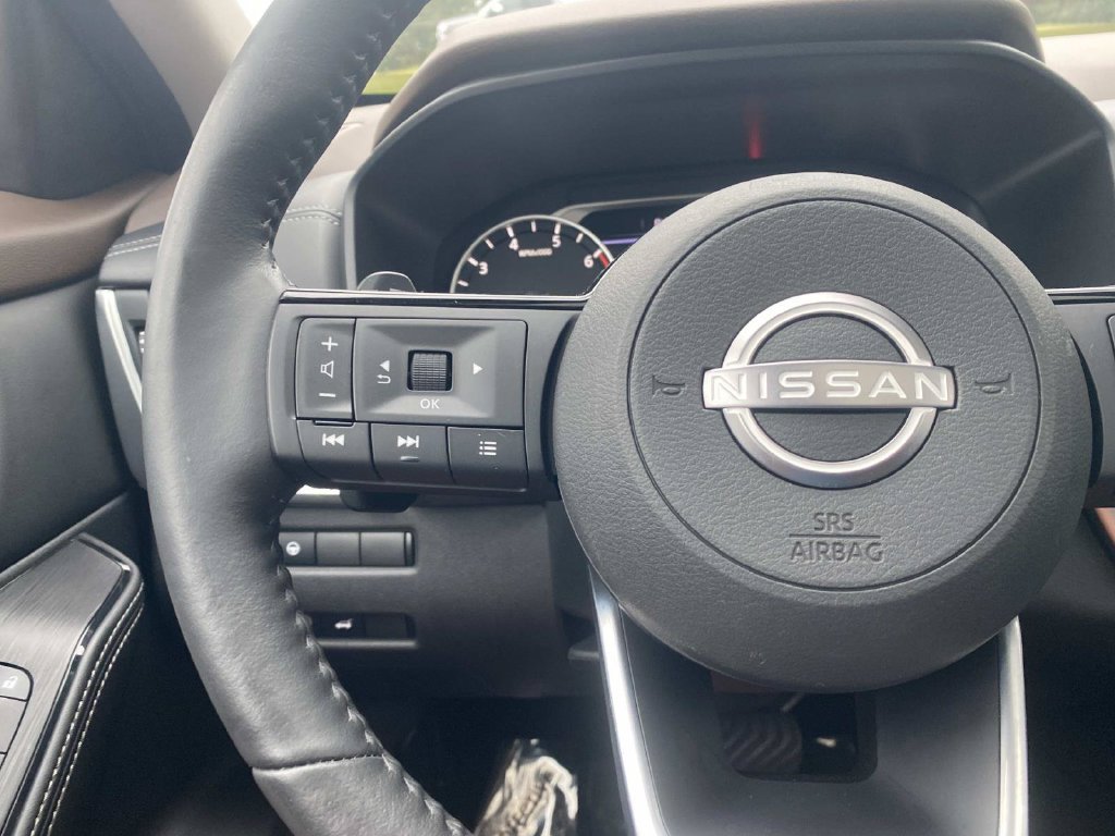 Used 2023 Nissan Rogue SV w/ SV Premium B Package AWD/4WD image 31