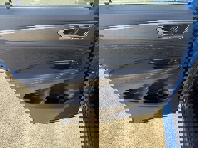 Certified 2025 Volkswagen Atlas Cross Sport SE image 10