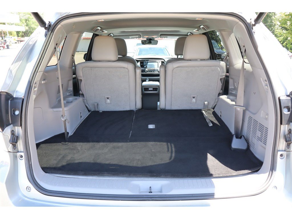 Used 2017 Toyota Highlander Limited FWD image 5