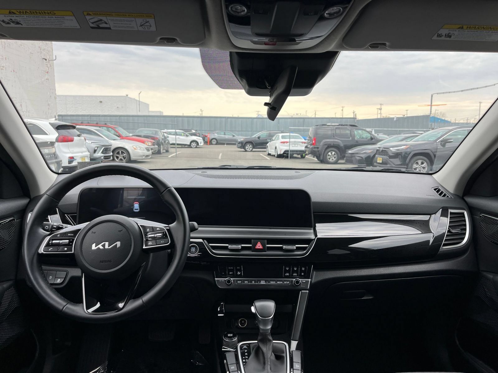 Used 2025 Kia Seltos S FWD image 33
