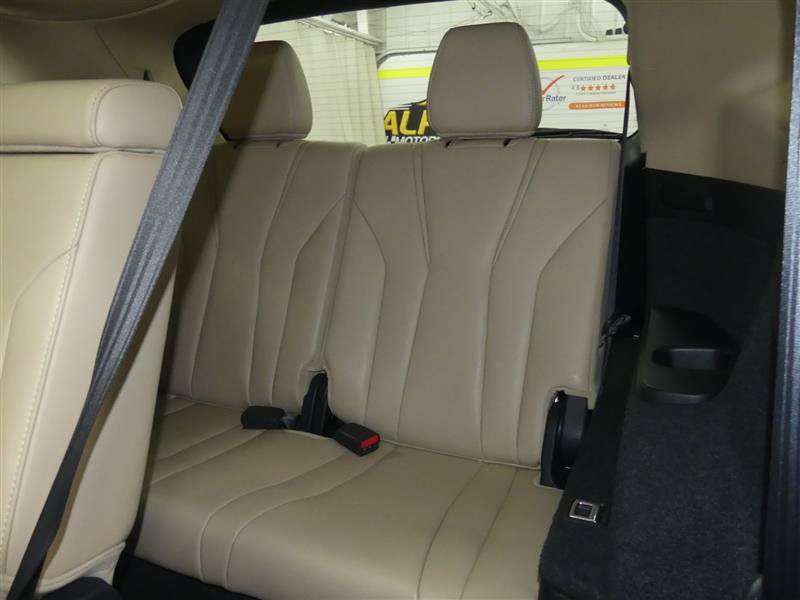 Used 2022 Acura MDX w/ Technology Package AWD/4WD image 25