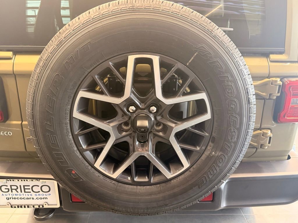 Used 2026 Jeep Wrangler Sahara image 37