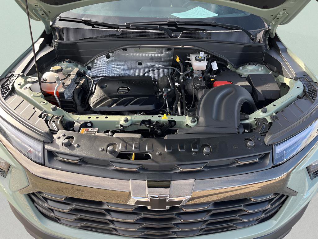 Used 2025 Chevrolet TrailBlazer ACTIV w/ Driver Confidence Package FWD image 25