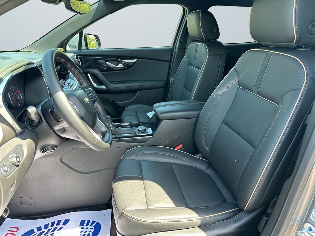 Used 2024 Chevrolet Blazer Premier w/ Driver Confidence II Package image 9
