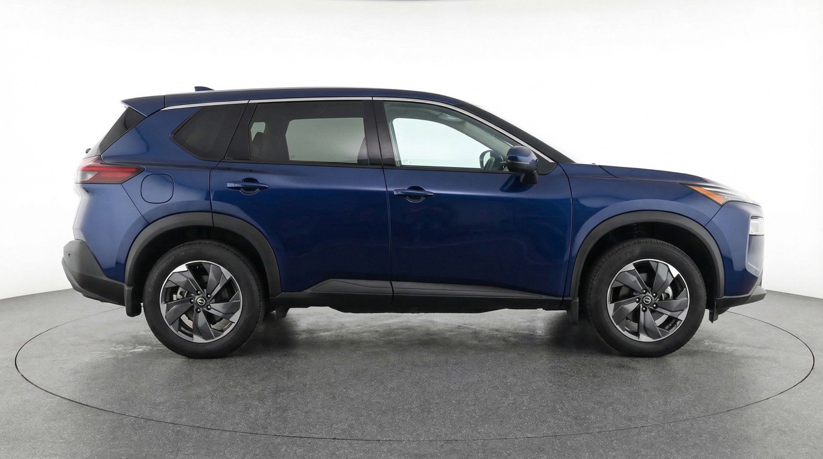 Used 2025 Nissan Rogue SV FWD image 11
