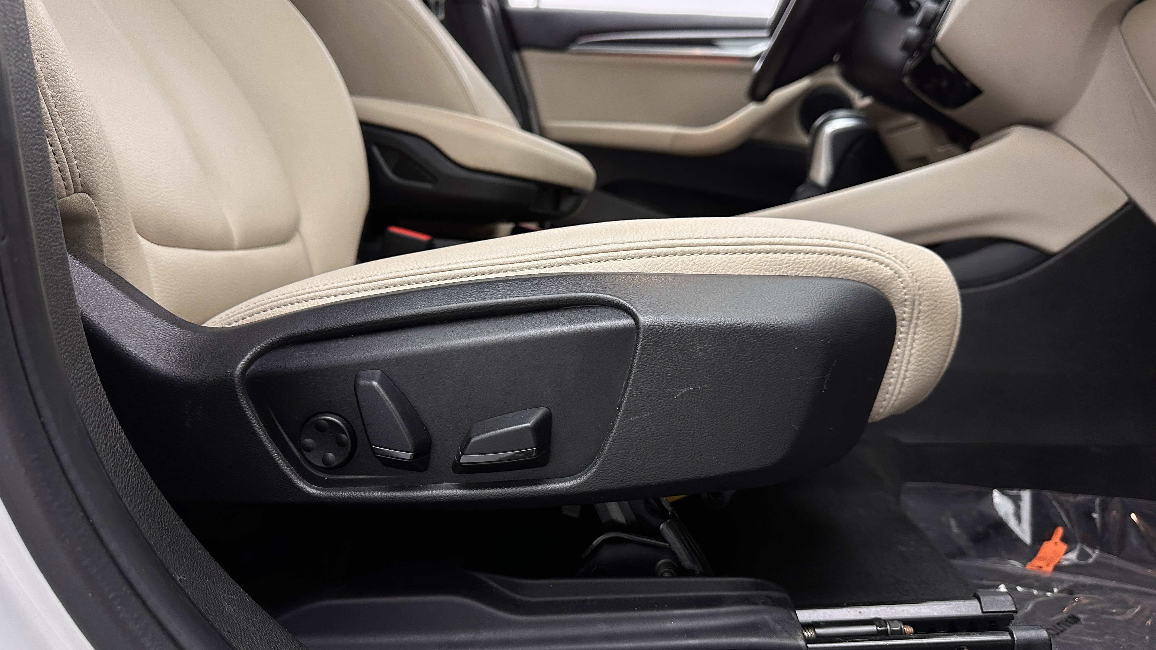 Used 2018 BMW X1 sDrive28i w/ Convenience Package FWD image 36